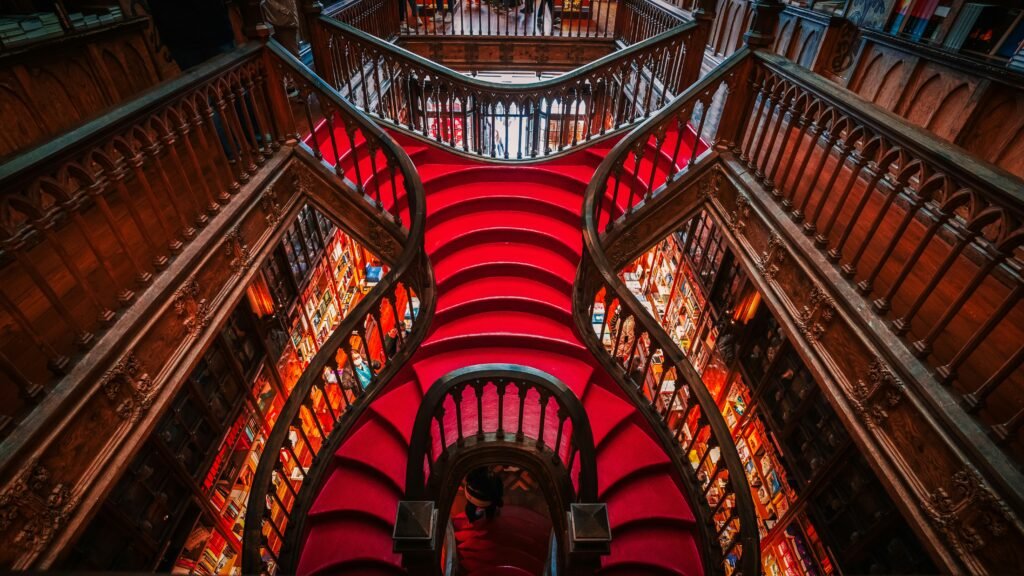 Escadas da Livraria Lello